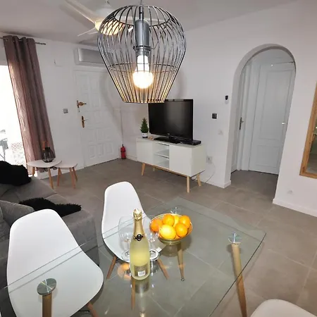 Feriehus Bungalow Casa Blanca *