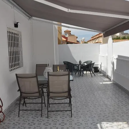 Bungalow Casa Blanca *